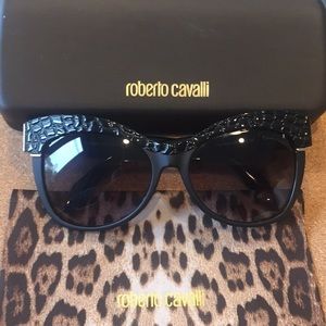 Roberto Cavalli Teti 740s Sunglasses